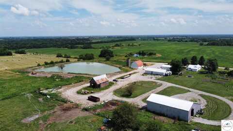809 SW 300, Centerview, MO 64019
