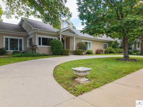 1114 W Broadway, Sedalia, MO 65301