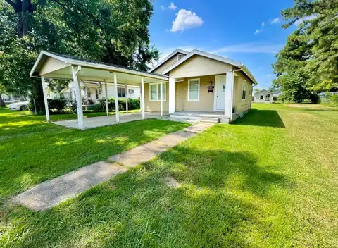 1309 E Oak, Dexter, MO 63841