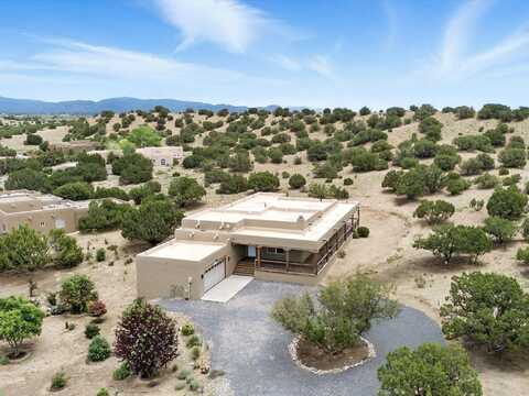 109 Rito Guicu, Santa Fe, NM 87507