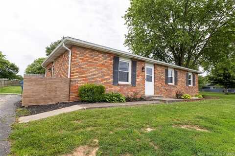 8217 S Voyles Road, Pekin, IN 47165
