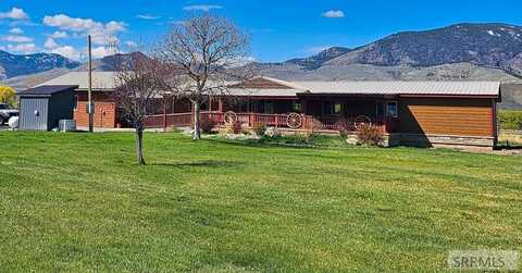 16 Coiner Road, Salmon, ID 83467