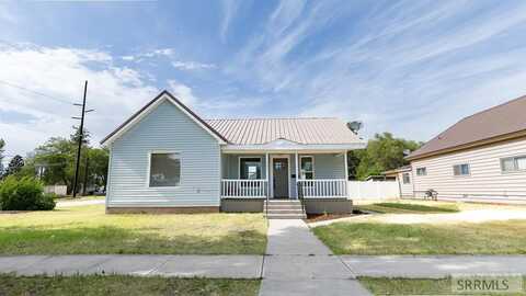 345 W 3rd N, St Anthony, ID 83445