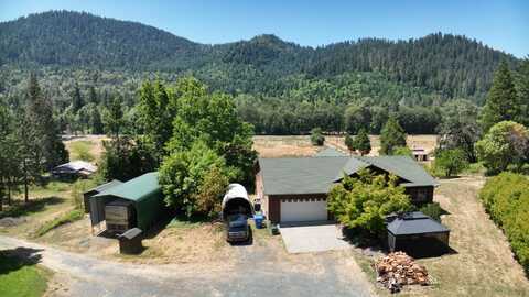 900 Placer Road, Sunny Valley, OR 97497