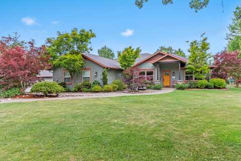 251 Kaneeta Lane, Grants Pass, OR 97526