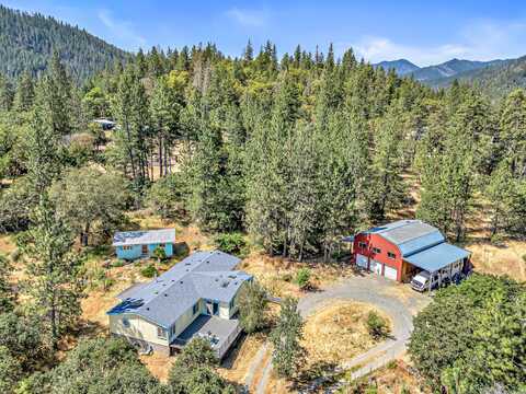 8060 Upper Applegate Road, Jacksonville, OR 97530
