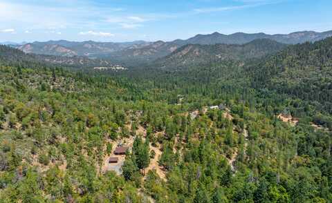4220 Foots Creek Right Fork Road, Rogue River, OR 97537
