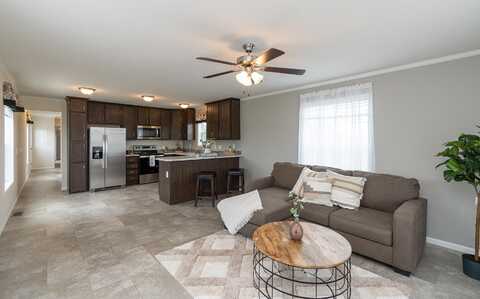 49691 Berkshire Dr. East, Shelby, MI 48315