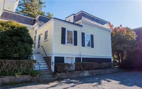 45 Ayrault Street, Newport, RI 02840