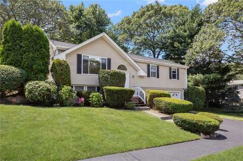 223 Boulder View Drive, Warwick, RI 02886