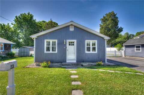 33 Spruce Lane, Bristol, RI 02809