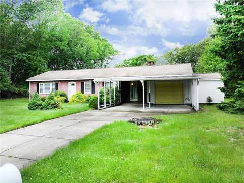 61 High View Drive, Cranston, RI 02921