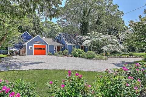 44 Washington Road, Barrington, RI 02806