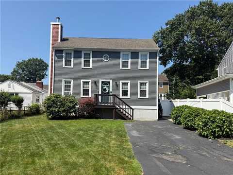 13 Cedar Drive, Bristol, RI 02809