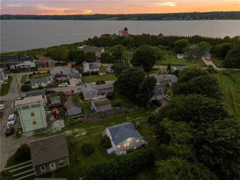 56 Grace Street, Tiverton, RI 02878