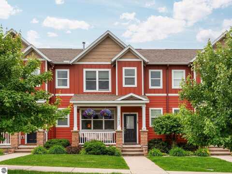 10627 Waterford Road, Traverse City, MI 49684
