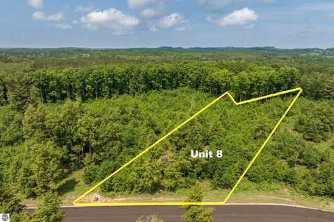 8824 Hemlock Hill Drive, Traverse City, MI 49685