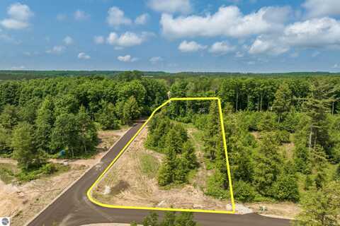 8910 Hemlock Hill Drive, Traverse City, MI 49685