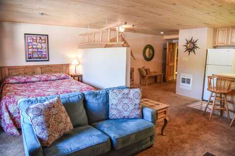201 Main Unit 120 W, Red River, NM 87558