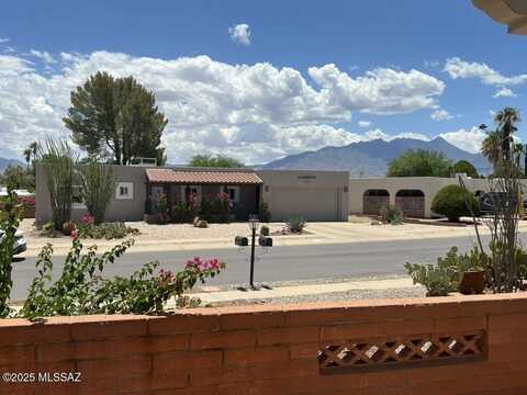 2052 S Santa Carla Dr, Green Valley, AZ 85614