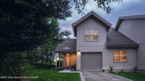 112 ASPEN MEADOWS Road, Driggs, ID 83422