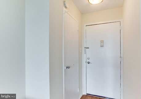 2500 N VAN DORN STREET, ALEXANDRIA, VA 22302