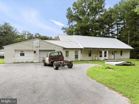 2442 CHESTNUT GROVE ROAD, SHARPSBURG, MD 21782