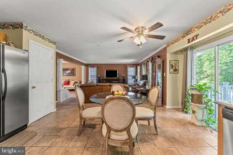 8910 EDISON LANE, CLINTON, MD 20735