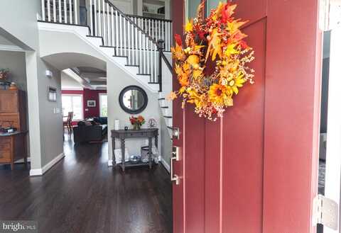 132 PICKERING LANE, MECHANICSBURG, PA 17050
