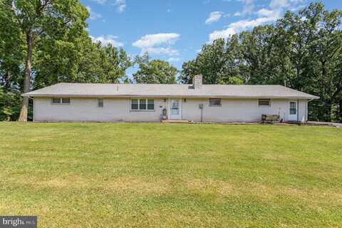 203 RIDGE ROAD, CARLISLE, PA 17015