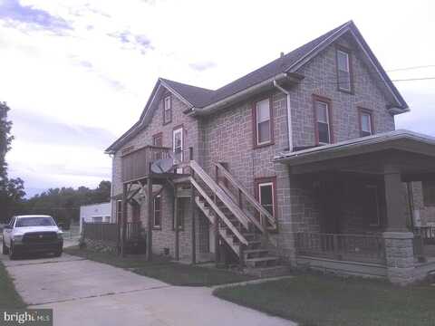 3303 MAIN STREET, MORGANTOWN, PA 19543