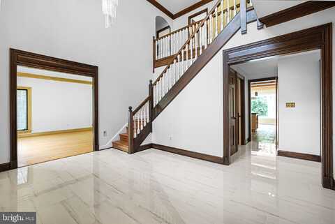 8901 IRON GATE COURT, POTOMAC, MD 20854