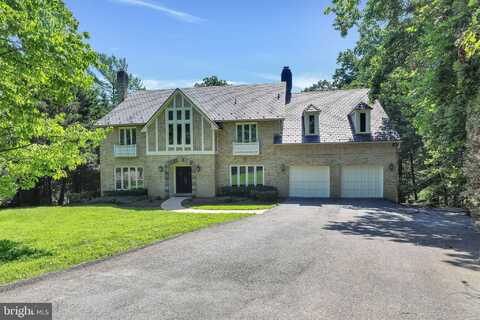 8901 IRON GATE COURT, POTOMAC, MD 20854