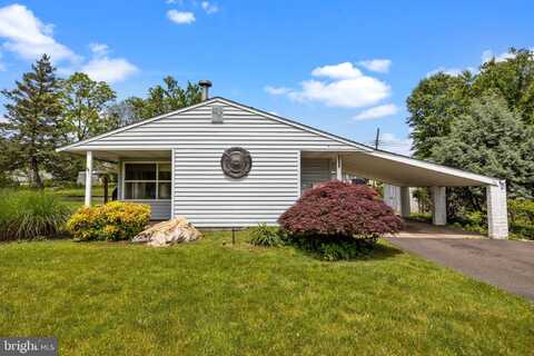 26 MARIGOLD CIRCLE, LEVITTOWN, PA 19054