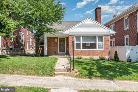 69 W AREBA AVENUE, HERSHEY, PA 17033