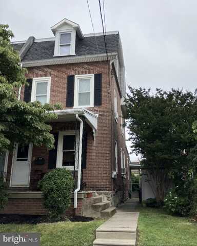 615 HOFFNAGLE STREET, PHILADELPHIA, PA 19111