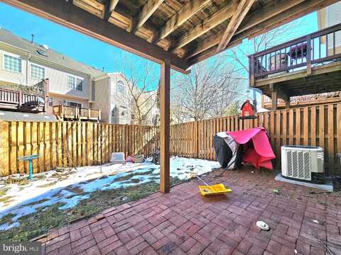 7427 ARDGLASS COURT, LORTON, VA 22079