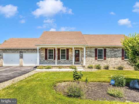 1811 WOOD DUCK DR E, CHAMBERSBURG, PA 17202