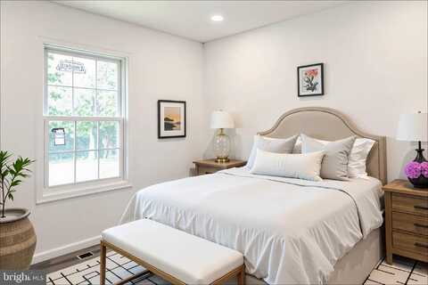 913 N STONESTREET AVENUE, ROCKVILLE, MD 20850