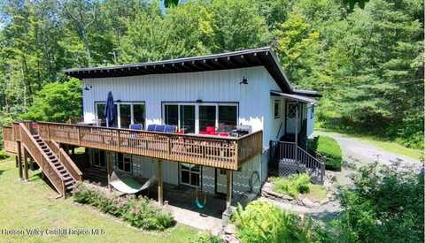 27 Croswell Manor Dr Drive, Shokan, NY 12481