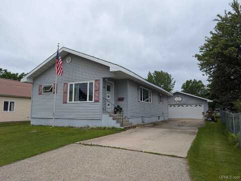 201 Elm, Manistique, MI 49854