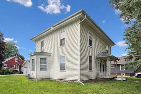 313-315 4th Ave. S.W., Independence, IA 50644