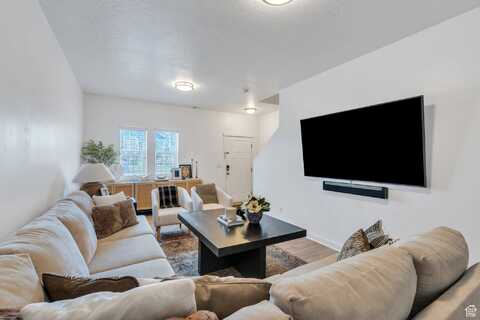 330 N 680 E, Vineyard, UT 84059