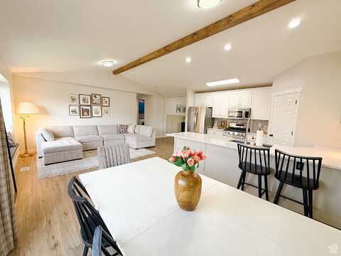 194 W 170 N, Orem, UT 84057
