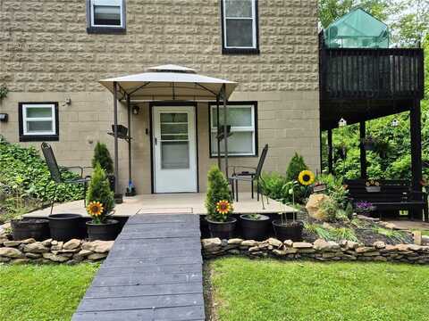 354 Franklin Hill Rd, Kittanning, PA 16201