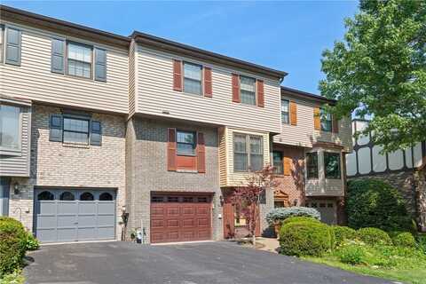 7376 Beacon Hill Dr, Wilkinsburg, PA 15221