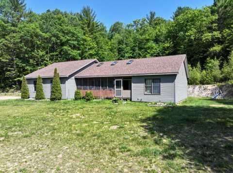 144 Strackville Road, Peru, NY 12972