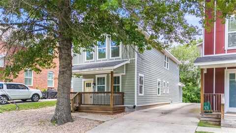 304 S College AVE, Fayetteville, AR 72701