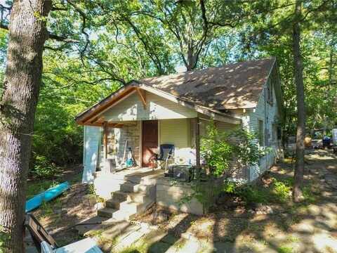290 W 22nd ST, Fayetteville, AR 72701