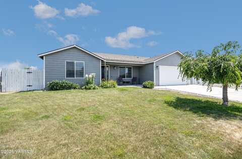 5421 Jackson Ln, Pasco, WA 99301